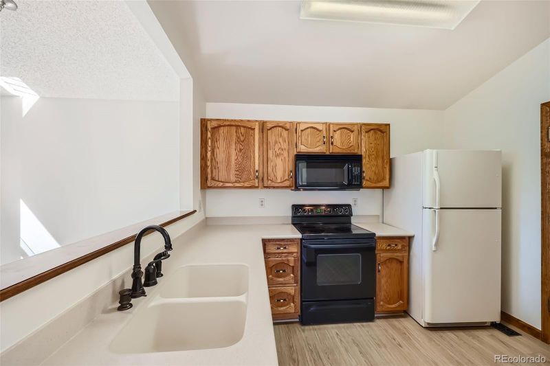 17998 E Bethany Pl, Aurora, CO 80013