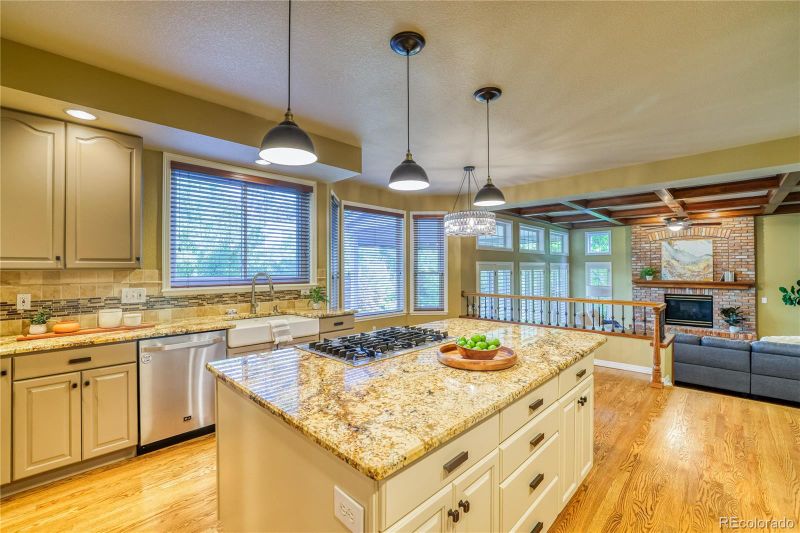 1647 Prairie Falcon Ln, Broomfield, CO 80020