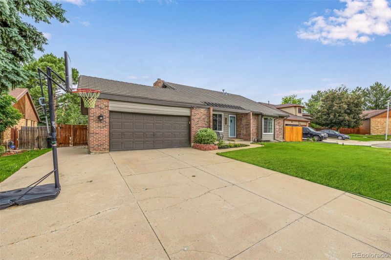 5775 Youngfield St, Arvada, CO 80002