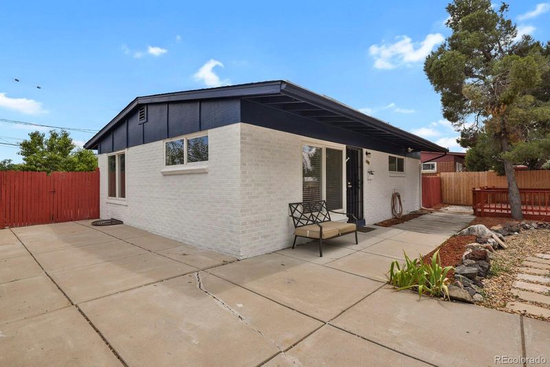 5330 Independence St, Arvada, CO 80002