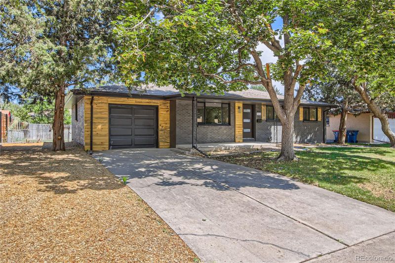 6116 Ammons St, Arvada, CO 80004