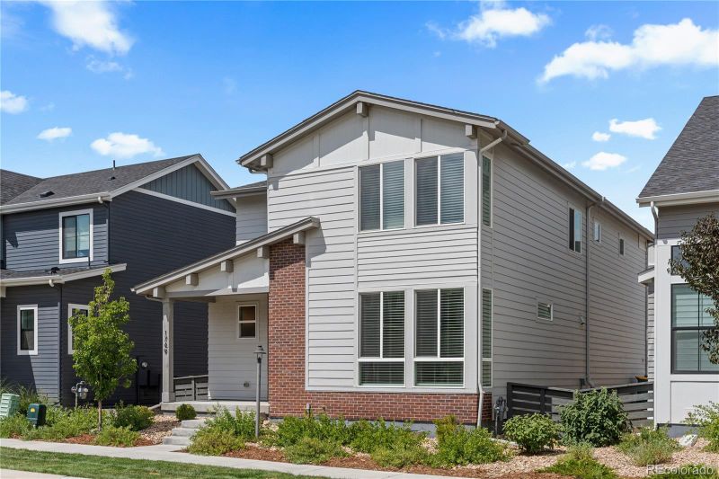 1749 Stable View Dr, Castle Pines, CO 80108