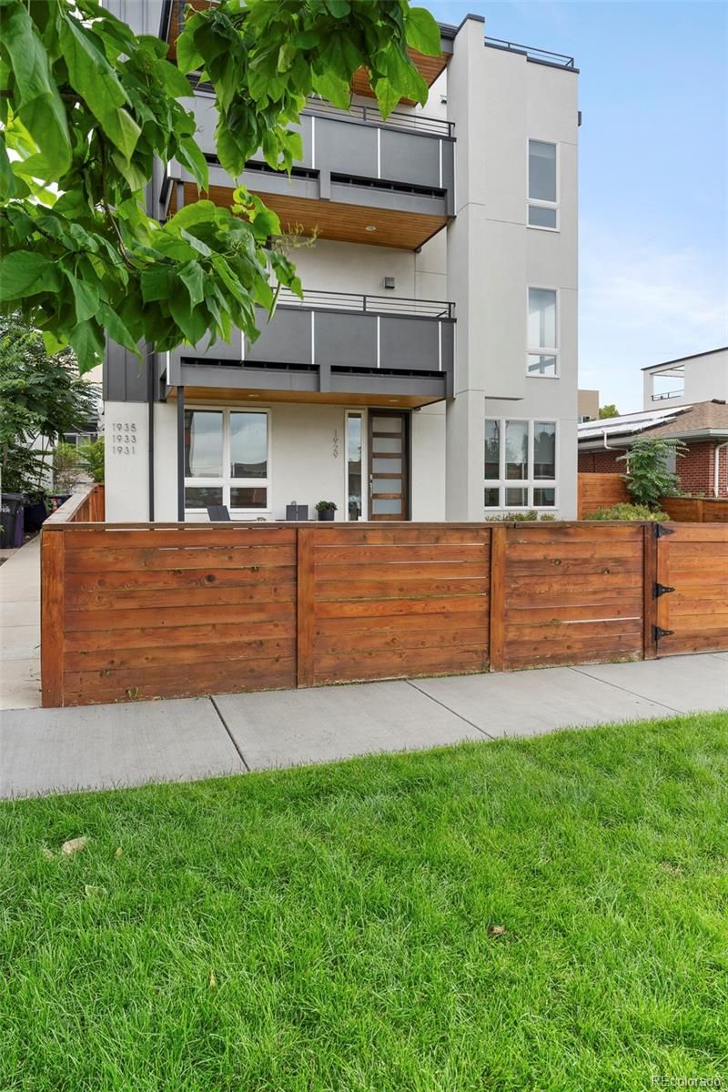 1929 Grove St, Denver, CO 80204