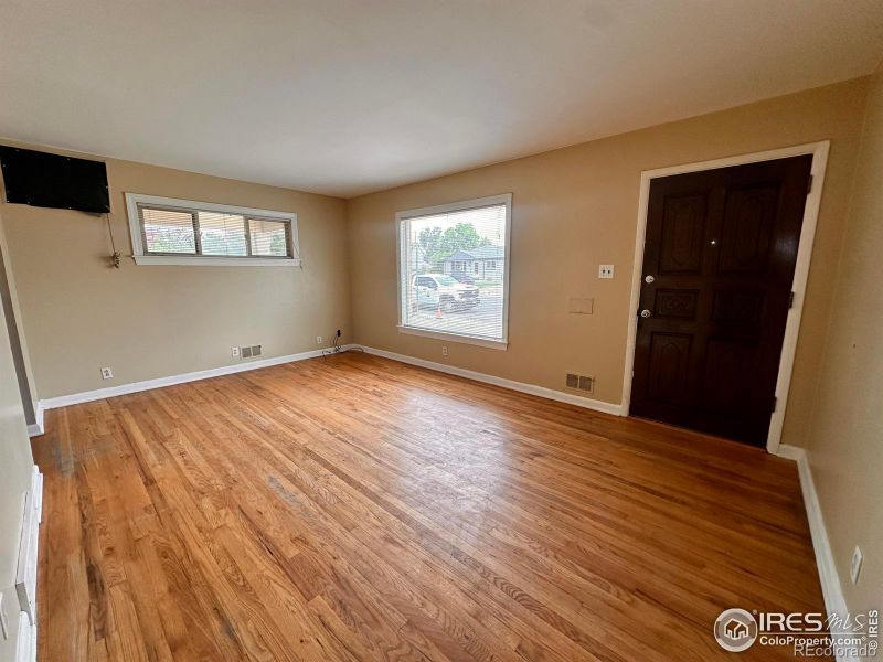 7127 Lipan St, Denver, CO 80221