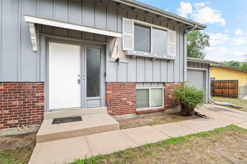 12292 E Iowa Dr, Aurora, CO 80012