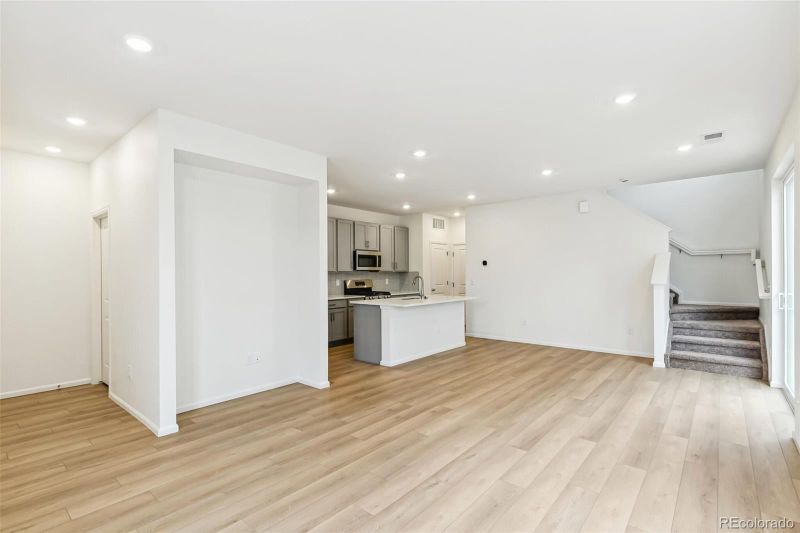 5780 N Killarney Way, Aurora, CO 80019