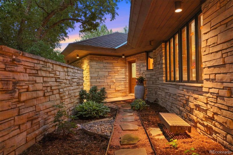 29 Castle Pines Dr, Castle Rock, CO 80108