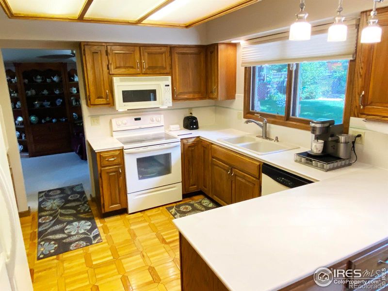 1816 Lakeview Dr, Fort Collins, CO 80524