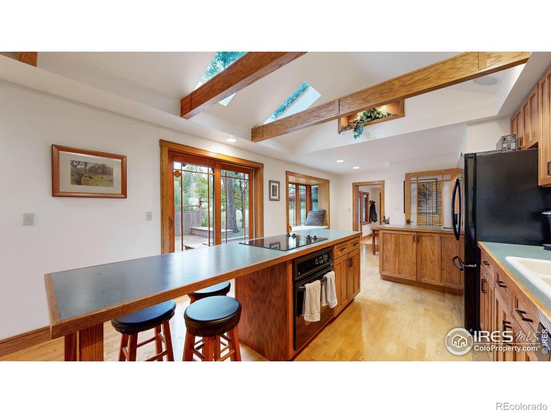 631 N Overland Trl, Fort Collins, CO 80521