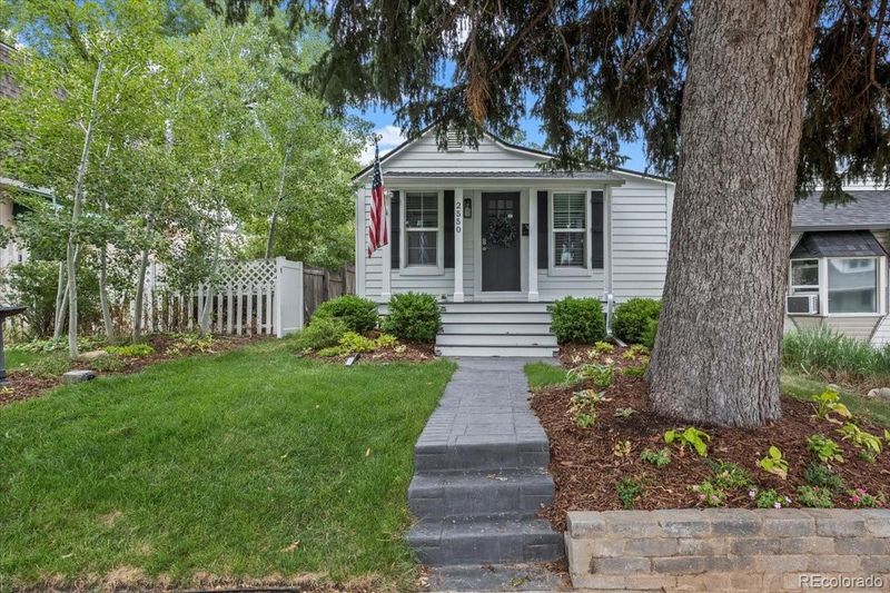 2550 Eaton St, Edgewater, CO 80214