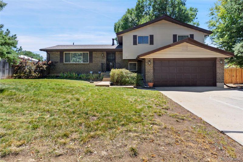 13198 E Center Ave E, Aurora, CO 80012
