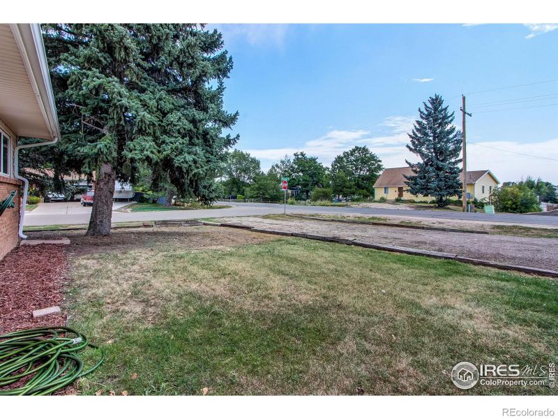 821 E 57th St, Loveland, CO 80538