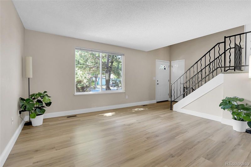 3194 S Helena St, Aurora, CO 80013