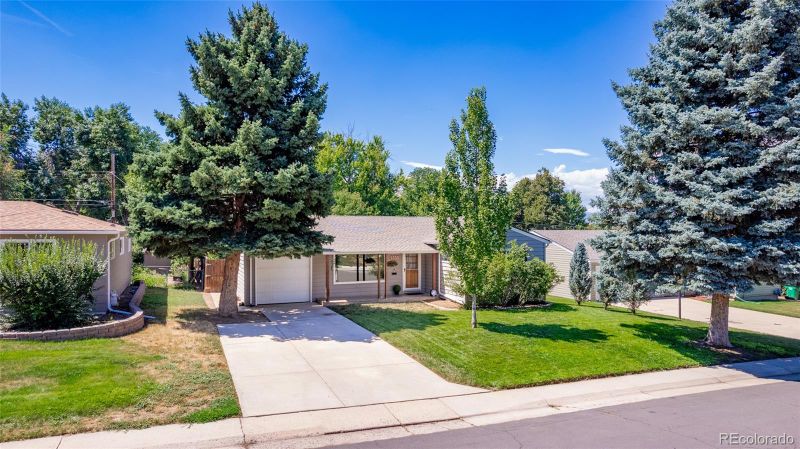 5255 S Logan St, Littleton, CO 80121