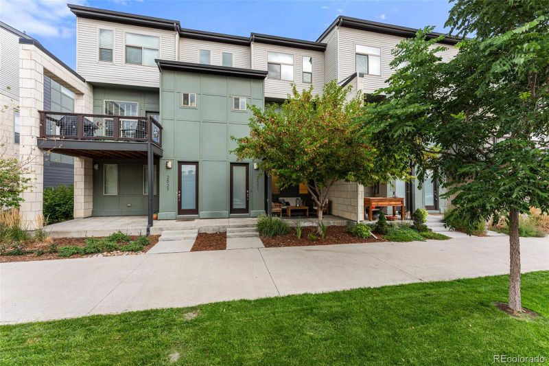 2531 N Moline St, Aurora, CO 80010