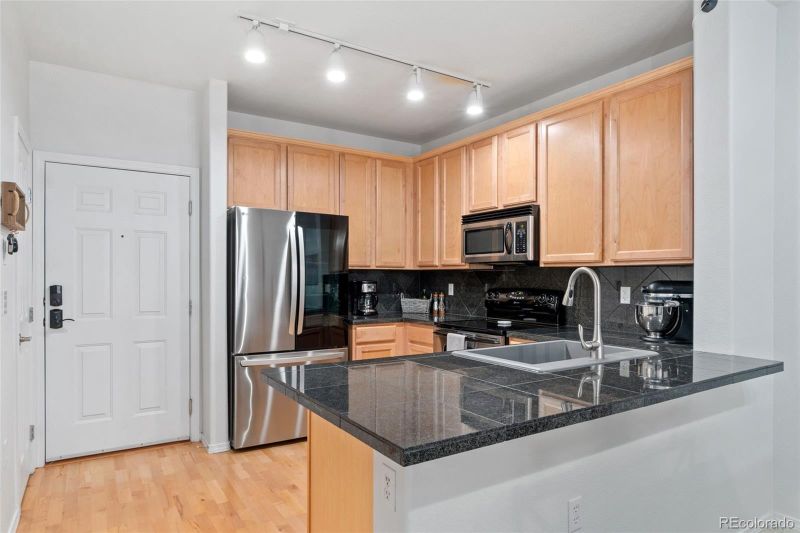 15470 Canyon Rim Dr #204, Englewood, CO 80112