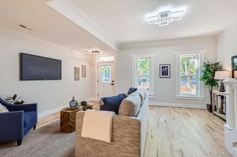 2539 Glenarm Pl, Denver, CO 80205