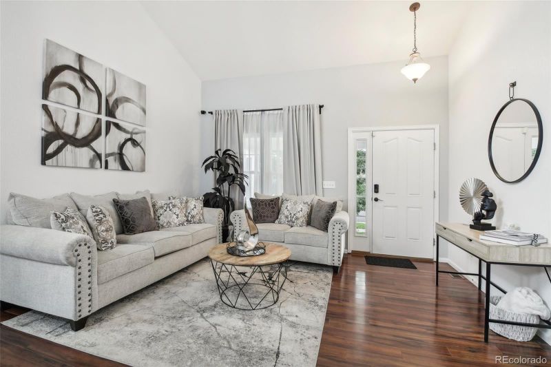 24684 E Chenango Dr, Aurora, CO 80016