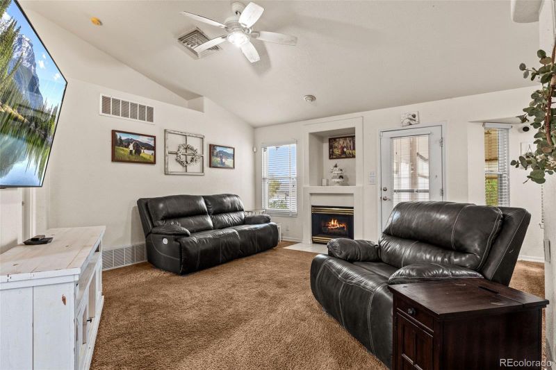 41 S Fairknoll Pl, Pueblo West, CO 81007