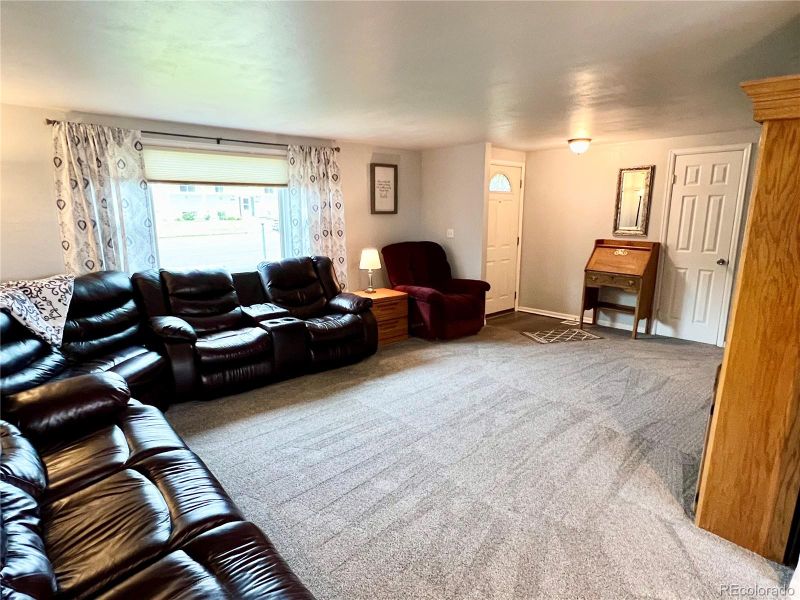566 N Ave, Limon, CO 80828