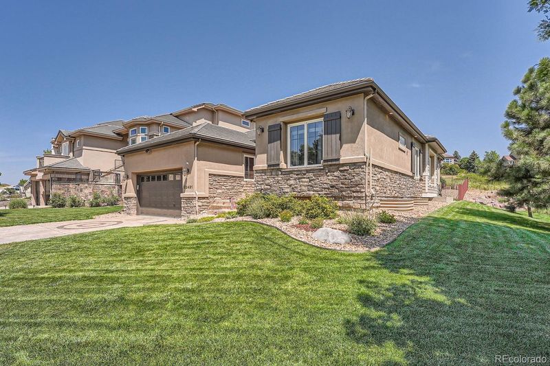 22431 E Peakview Dr, Aurora, CO 80016