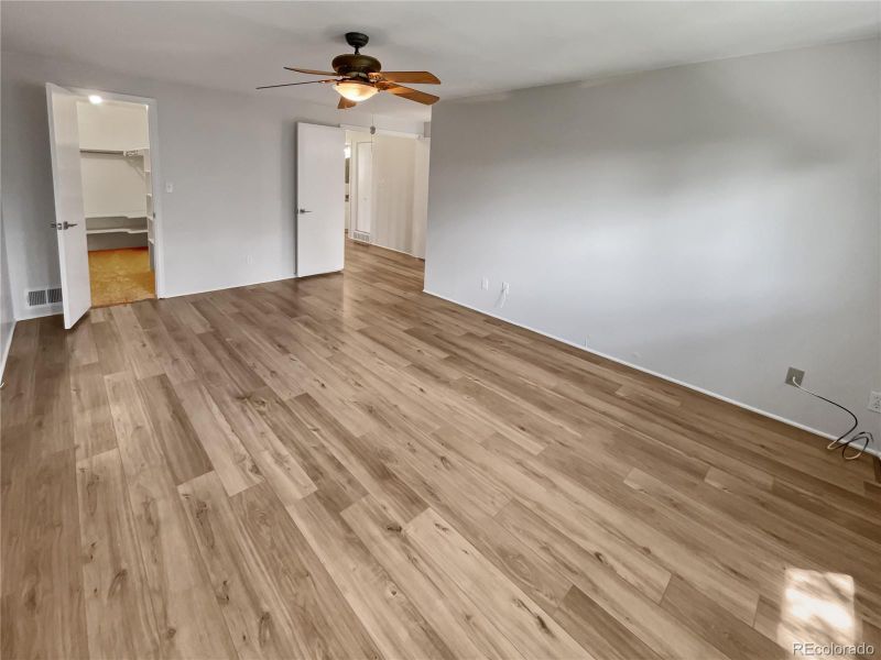 2833 S Lansing Way, Aurora, CO 80014