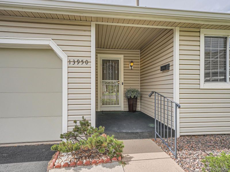 13950 E Linvale Pl, Aurora, CO 80014
