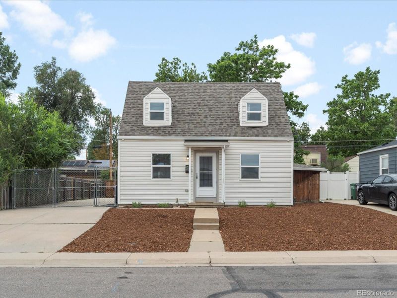4835 Shoshone St, Denver, CO 80221