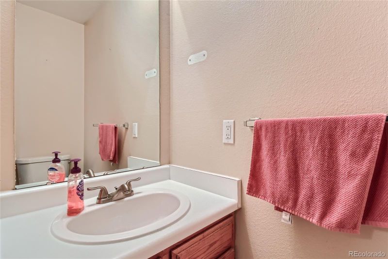 1621 S Idalia Cir #E, Aurora, CO 80017