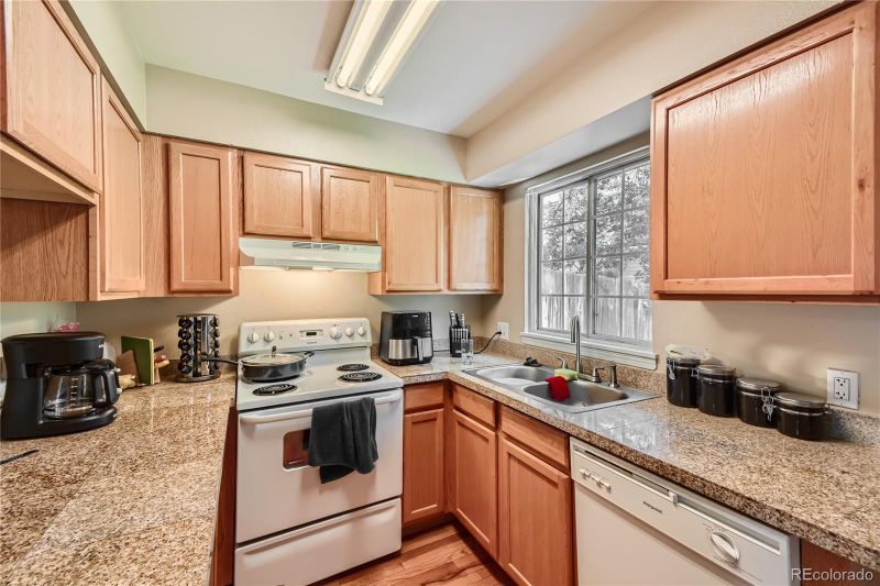 1621 S Idalia Cir #E, Aurora, CO 80017