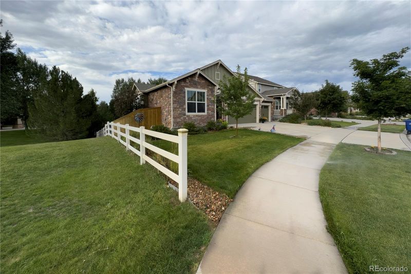 21194 E Doane Pl, Aurora, CO 80013