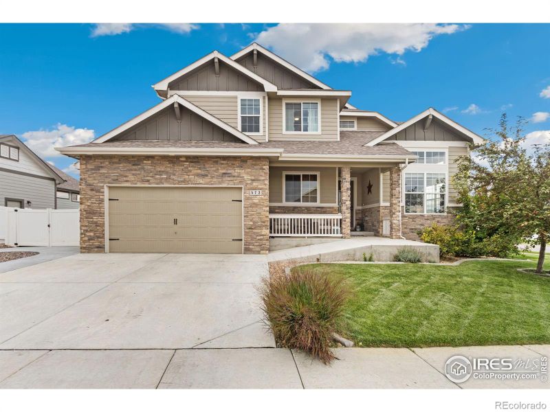 572 Ellingwood Pointe Dr, Severance, CO 80550