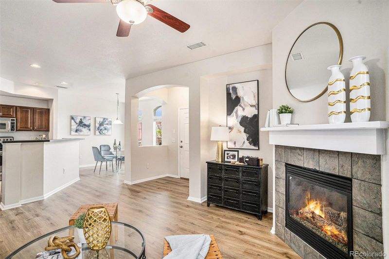 9565 Elmhurst Ln #C, Highlands Ranch, CO 80129
