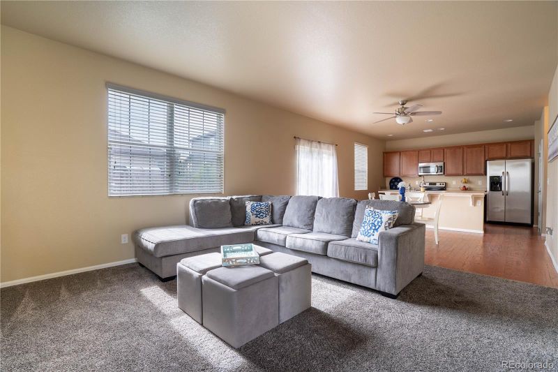 6444 N Ensenada Ct, Aurora, CO 80019