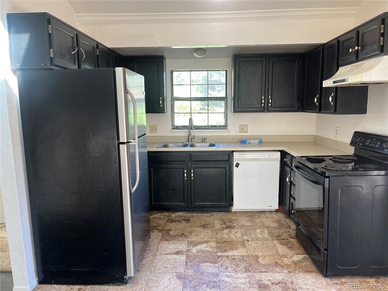 3574 S Pitkin Ct, Aurora, CO 80013