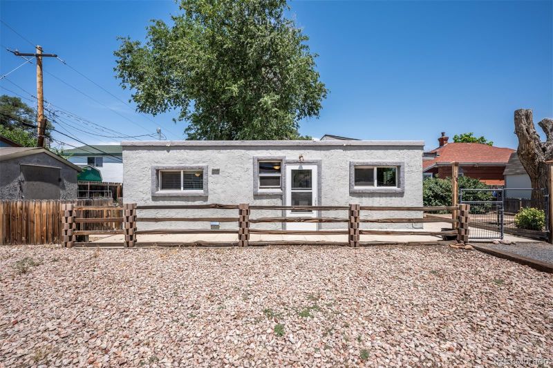 1831 Spruce St, Pueblo, CO 81004