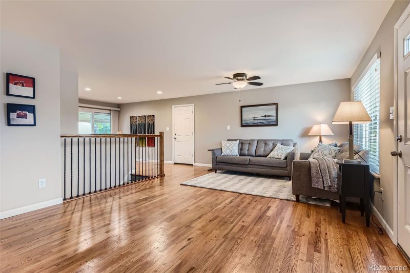 7020 S Clermont St, Centennial, CO 80122
