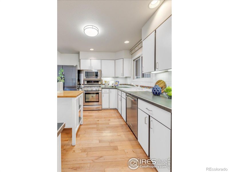 1531 Bradley Dr, Boulder, CO 80305