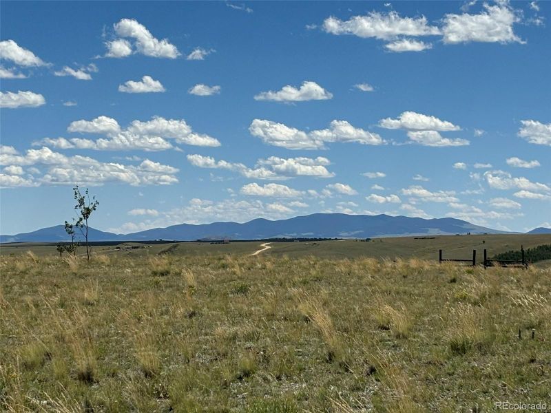 38 Meadow Dr, Como, CO 80432