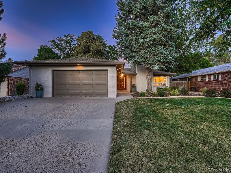2336 S Fairfax Dr, Denver, CO 80222