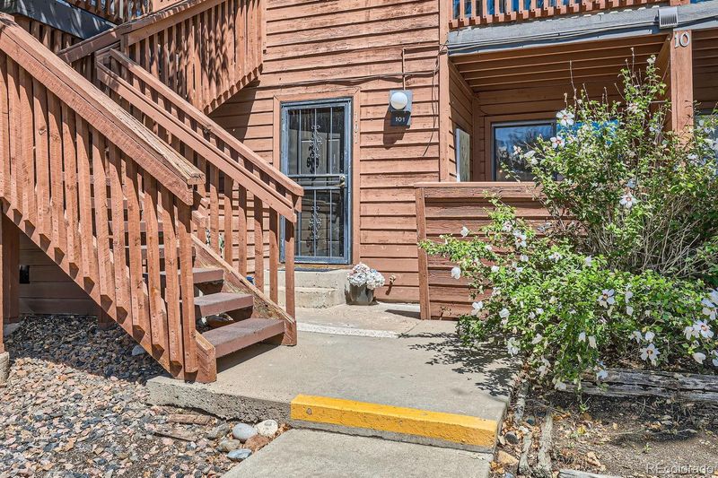 540 S Forest St #101, Denver, CO 80246