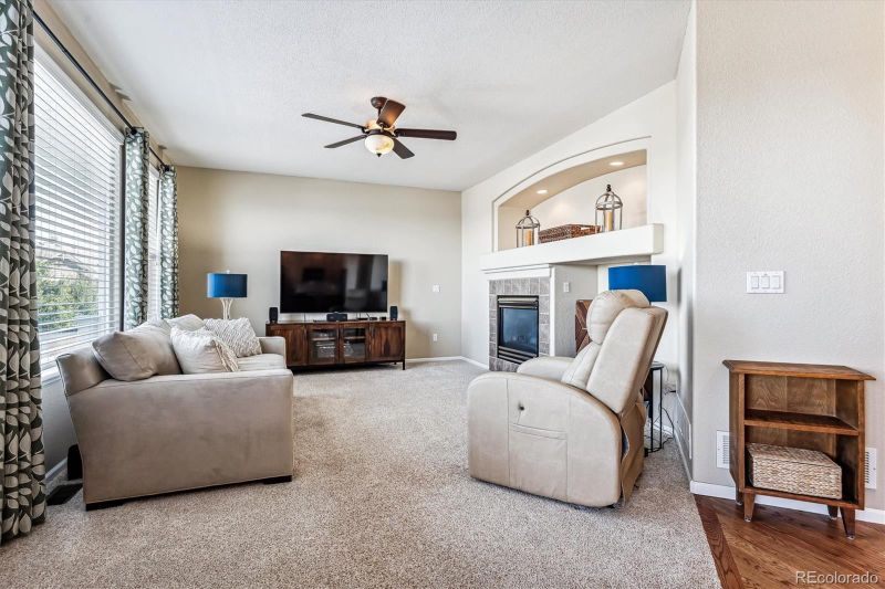 10565 Wagon Box Cir, Highlands Ranch, CO 80130