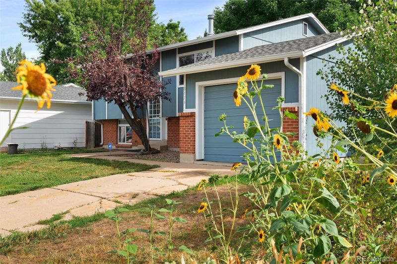 8774 W 86th Dr, Arvada, CO 80005