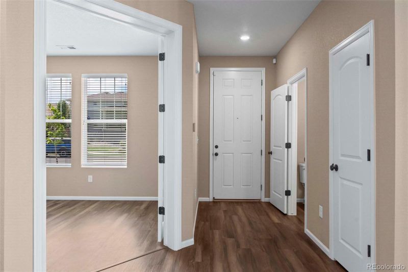 3718 N Meadows Dr, Castle Rock, CO 80109