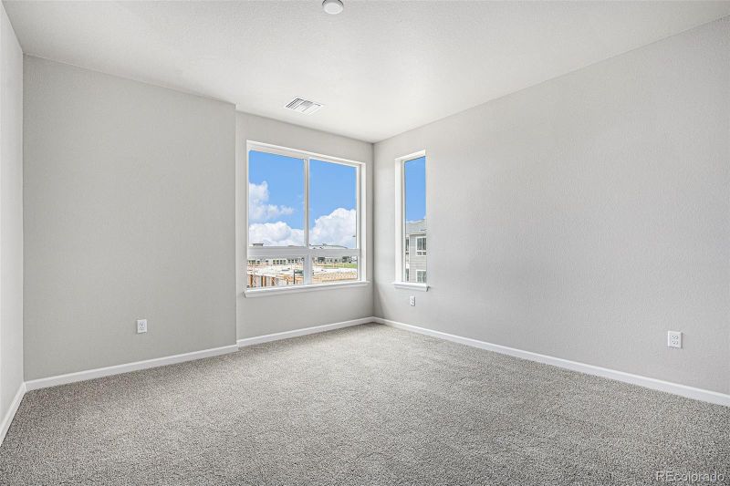 6153 N Ceylon St #208, Denver, CO 80249