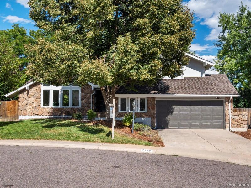 7718 S Cherry Ct, Centennial, CO 80122