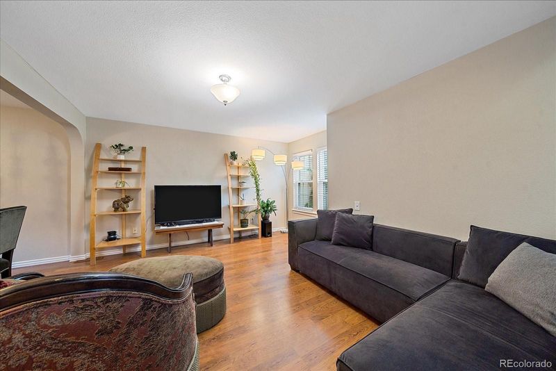 2740 S Victor St, Aurora, CO 80014