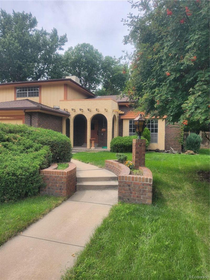 2163 S Field St, Lakewood, CO 80227