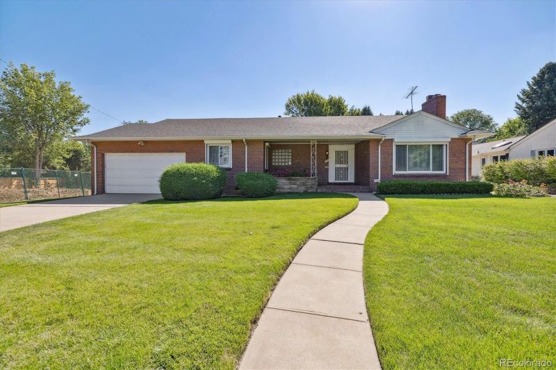 350 Kearney St, Denver, CO 80220