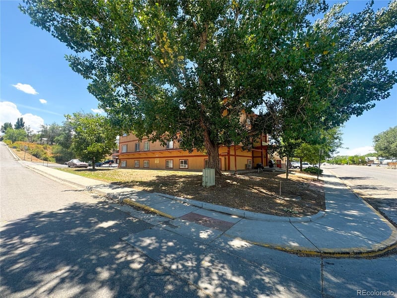 863 E Main St, Rangely, CO 81648